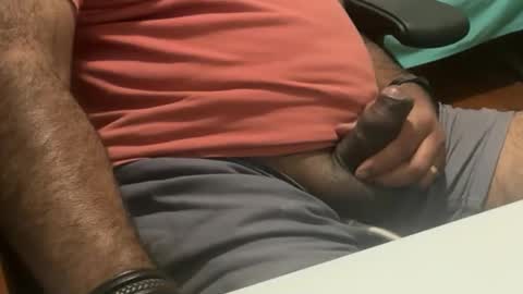 Snapshot of hugo_bulls chatting on 26, 4, 2026 HunkyLover online show from 26, 4, 2026