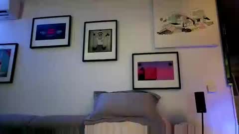 Hugo online show from 1, 2, 2025