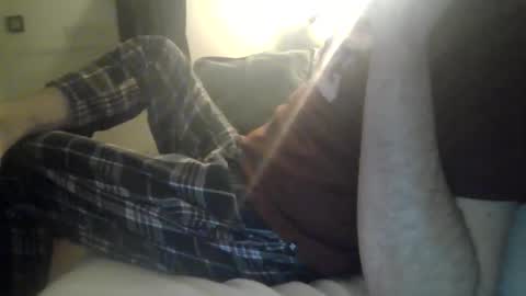 Snapshot of huguit0266666 chatting on 21, 3, 2026 hugx29 online show from 21, 3, 2026