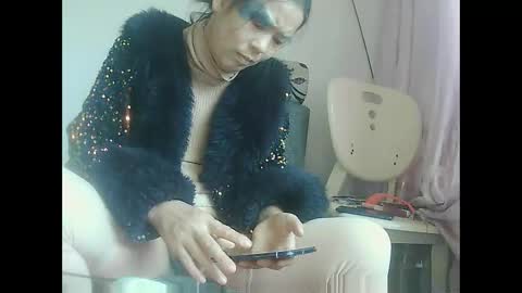 hujiajia520321431 online show from 28, 11, 2025