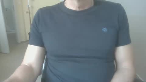 hundeleine online show from 2, 12, 2025