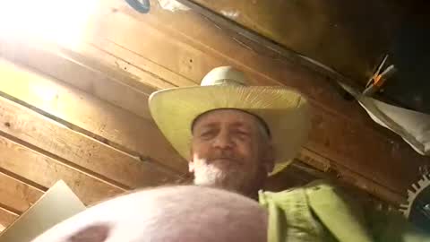 Snapshot of hung34u chatting on 15, 10, 2025 hung34u online show from 15, 10, 2025