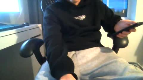 Snapshot of hungandhorny100 chatting on 10, 11, 2025 Hungandhorny100 online show from 10, 11, 2025