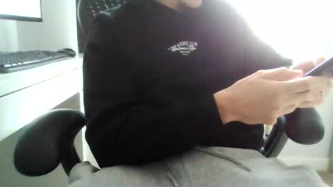 Snapshot of hungandhorny100 chatting on 11, 11, 2025 Hungandhorny100 online show from 11, 11, 2025