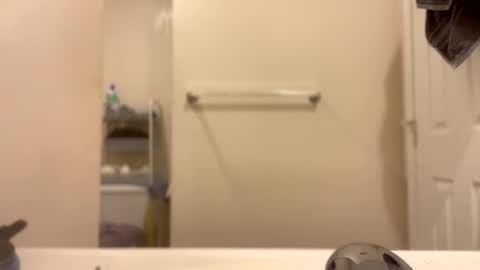 Snapshot of hungbwc99999 chatting on 17, 3, 2026 hungbwc99999 online show from 17, 3, 2026