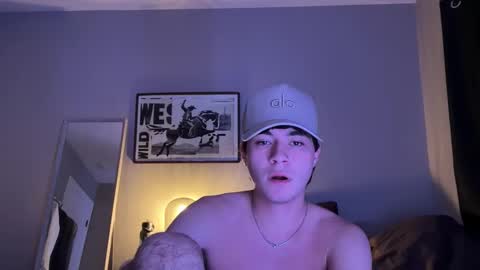 Snapshot of hungc0llegejock chatting on 28, 10, 2025 hungc0llegejock online show from 28, 10, 2025