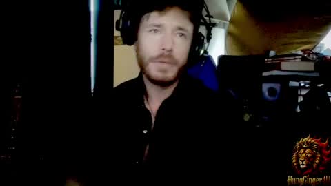 Snapshot of hungginger4u chatting on 4, 5, 2026 HungGinger4U online show from 4, 5, 2026