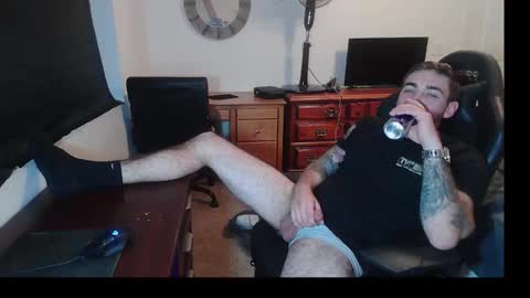 Snapshot of hungmtnman2256 chatting on 15, 3, 2026 hungmtnman2256 online show from 15, 3, 2026