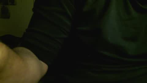 Snapshot of hungnhard4lyfe chatting on 18, 12, 2024 BigCockNiceLocs online show from 18, 12, 2024