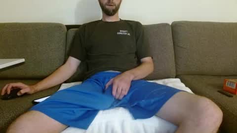 Snapshot of hungslim8inch chatting on 28, 5, 2026 King Hungslim online show from 28, 5, 2026