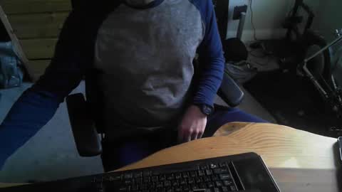 hungstud_again online show from 13, 2, 2026