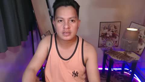 hunk_danny online show from 10, 3, 2025