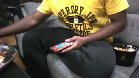 Snapshot of hunk_dominant chatting on 25, 12, 2024 hunk_dominant online show from 25, 12, 2024