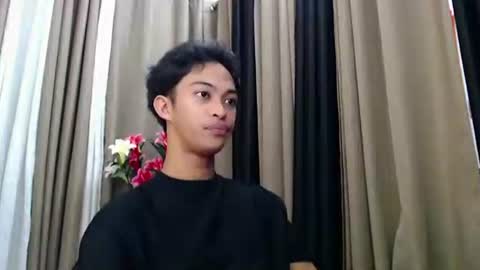 Snapshot of hunk_edward chatting on 31, 5, 2026 hunk_edward online show from 31, 5, 2026