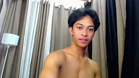 Snapshot of hunk_edward chatting on 3, 6, 2026 hunk_edward online show from 3, 6, 2026
