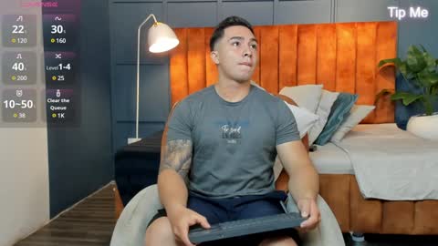 hunk_ryan online show from 28, 1, 2025