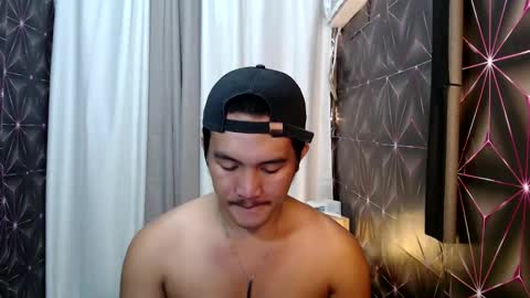 hunkylloyd online show from 7, 2, 2025