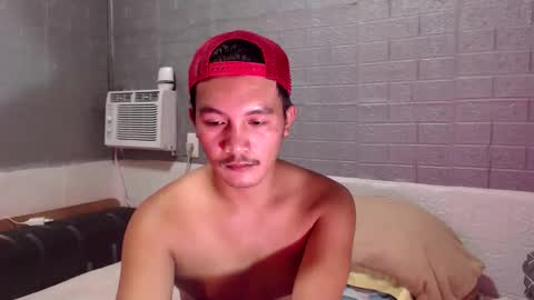 Snapshot of hunkylloyd chatting on 9, 4, 2026 hunkylloyd online show from 9, 4, 2026