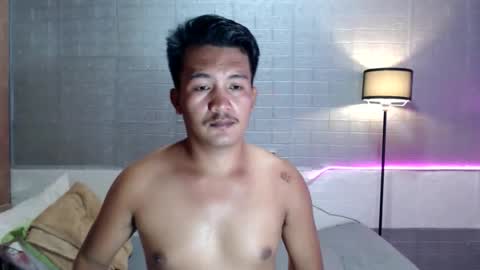 Snapshot of hunkylloyd chatting on 4, 5, 2026 hunkylloyd online show from 4, 5, 2026