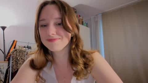 Snapshot of hunny_ines chatting on 17, 5, 2026 Ines online show from 17, 5, 2026