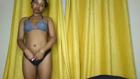 Snapshot of hunsweetpie chatting on 15, 11, 2025 hunsweetpie online show from 15, 11, 2025