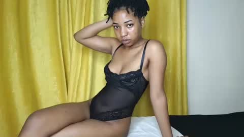 Snapshot of hunsweetpie chatting on 25, 11, 2025 hunsweetpie online show from 25, 11, 2025