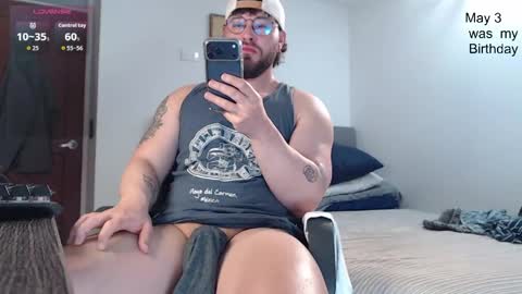 Snapshot of hunter_of_mn chatting on 22, 5, 2026 online show from 22, 5, 2026