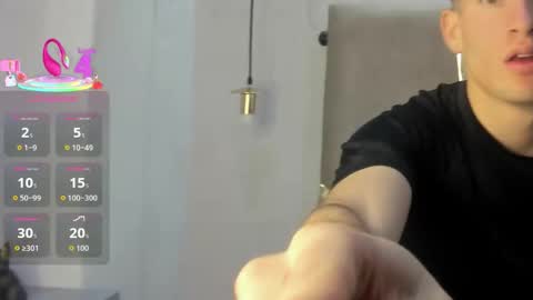 Snapshot of hunterheat_ chatting on 12, 10, 2025 hunterheat_ online show from 12, 10, 2025