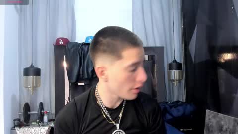 Snapshot of hunterheat_ chatting on 21, 4, 2026 hunterheat_ online show from 21, 4, 2026