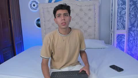 Snapshot of hunterwest06 chatting on 28, 5, 2026 Lucas online show from 28, 5, 2026