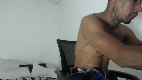 hunting_blondes online show from 1, 4, 2026