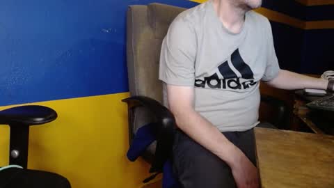 Huskyguy online show from 11, 12, 2024