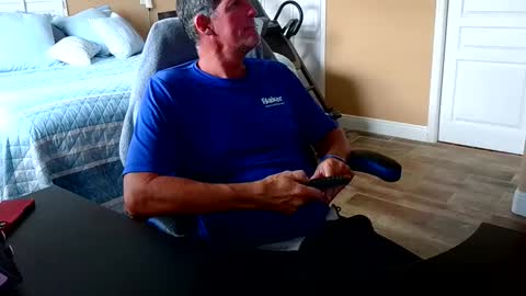 Snapshot of hvacstud4 chatting on 8, 4, 2026 hvacstud4 online show from 8, 4, 2026