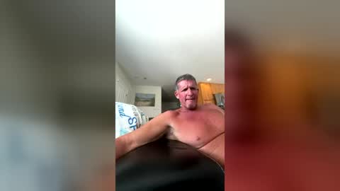 Snapshot of hvacstud4 chatting on 27, 6, 2026 hvacstud4 online show from 27, 6, 2026
