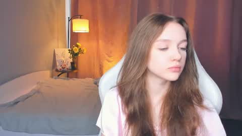 Snapshot of hwadwellingham chatting on 29, 6, 2026 Lily online show from 29, 6, 2026