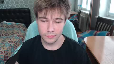 Snapshot of hyakkin chatting on 30, 4, 2026 Tom online show from 30, 4, 2026