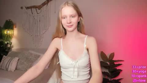 Snapshot of hypnoootic chatting on 16, 3, 2026 Jenny online show from 16, 3, 2026