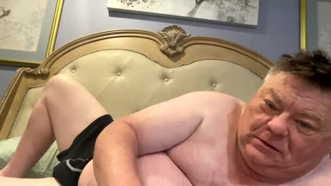 Snapshot of hypnotizing4u chatting on 25, 3, 2026 hypnotizing4u online show from 25, 3, 2026