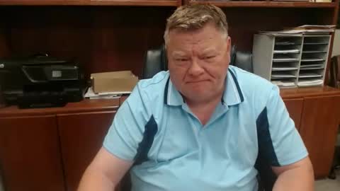 Snapshot of hypnotizing4u chatting on 24, 4, 2026 hypnotizing4u online show from 24, 4, 2026