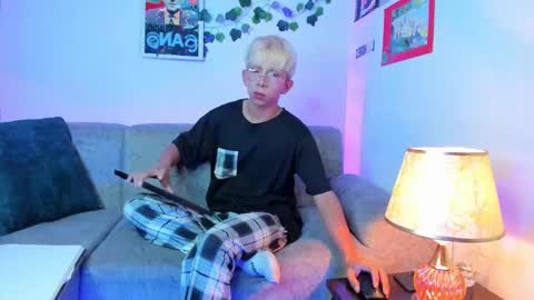 Snapshot of hyunjin_sun chatting on 16, 3, 2026 Son Hyunjin online show from 16, 3, 2026