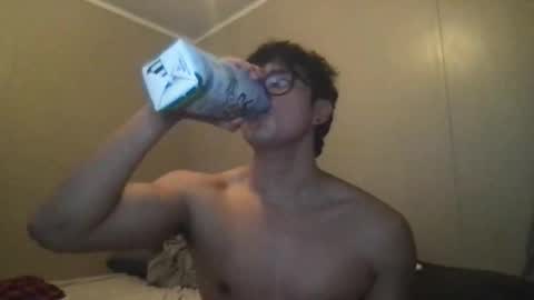 Snapshot of hyunluv chatting on 6, 11, 2025 hyunluv online show from 6, 11, 2025