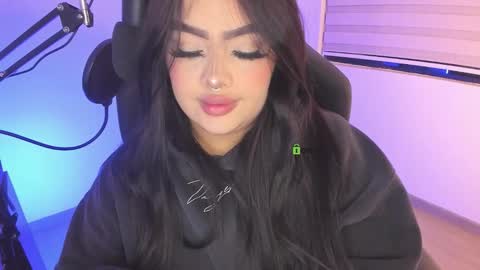 Snapshot of i_am_ari chatting on 1, 10, 2025 Ari online show from 1, 10, 2025