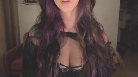 Snapshot of i_cant_believe_its_you chatting on 15, 12, 2025 Lana Banana online show from 15, 12, 2025