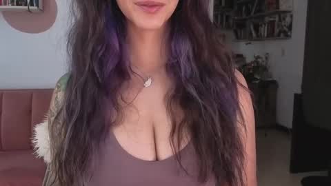 Snapshot of i_cant_believe_its_you chatting on 13, 4, 2026 Lana Banana online show from 13, 4, 2026