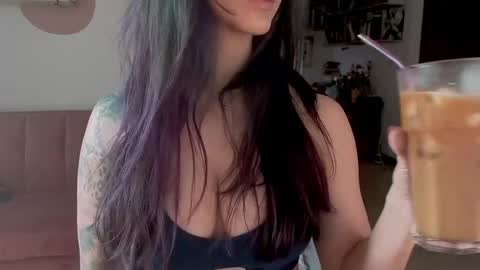 Snapshot of i_cant_believe_its_you chatting on 24, 4, 2026 Lana Banana online show from 24, 4, 2026