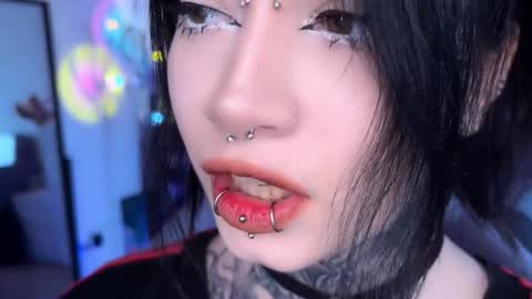 Snapshot of i_died_again chatting on 5, 4, 2026 Asya online show from 5, 4, 2026