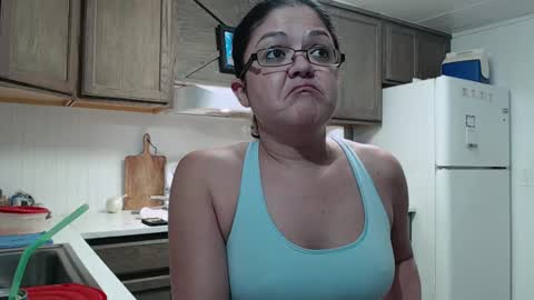 Snapshot of i_fetishize_u chatting on 14, 2, 2025 ShortStuff online show from 14, 2, 2025