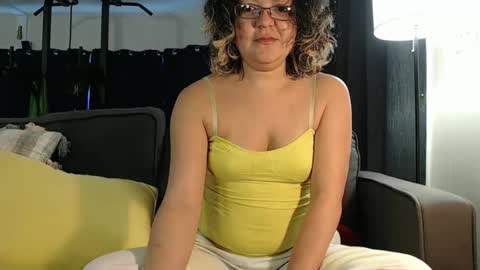 Snapshot of i_fetishize_u chatting on 22, 2, 2025 ShortStuff online show from 22, 2, 2025