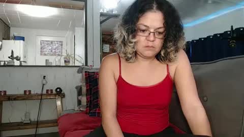 Snapshot of i_fetishize_u chatting on 7, 3, 2025 ShortStuff online show from 7, 3, 2025