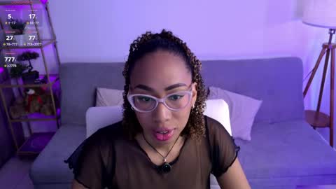 Snapshot of i_lulu chatting on 7, 5, 2026 Lul online show from 7, 5, 2026
